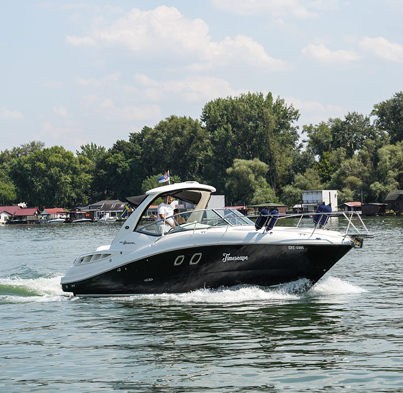 Iznajmi Camac Sea Ray 335 Timescape 26
